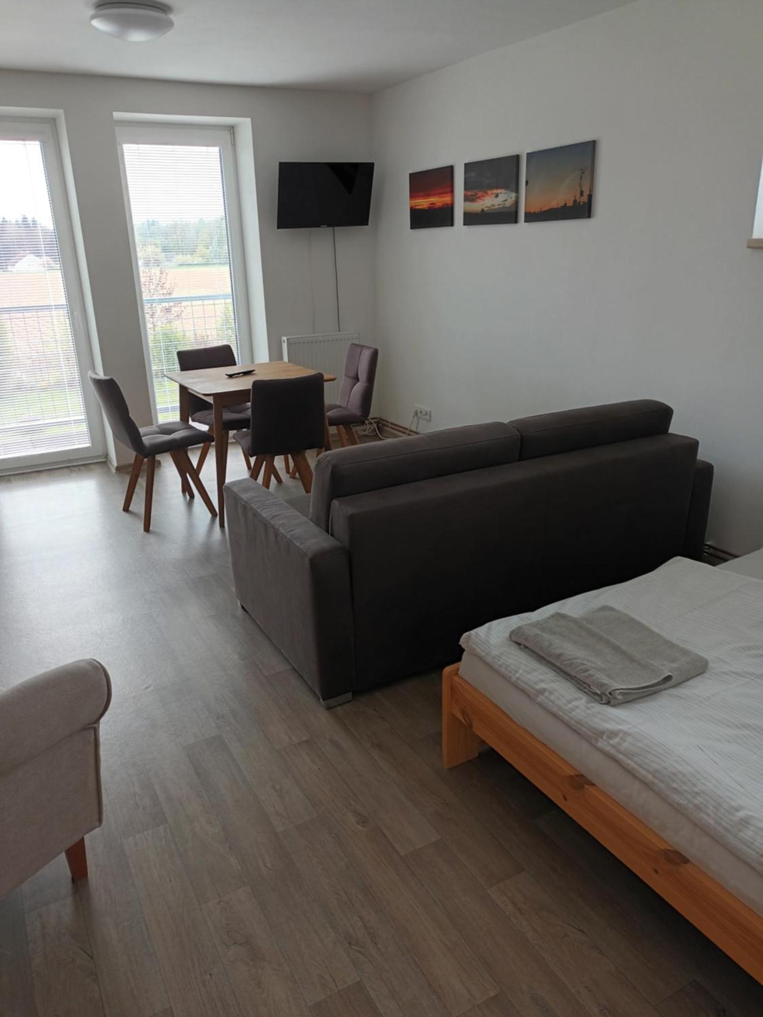 Penzion Na Samotach Apartman Jindřichŭv Hradec Kültér fotó