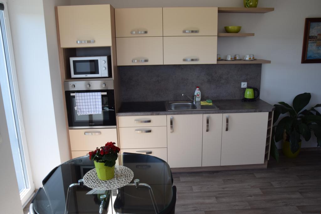 Penzion Na Samotach Apartman Jindřichŭv Hradec Kültér fotó