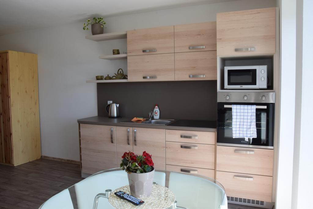 Penzion Na Samotach Apartman Jindřichŭv Hradec Kültér fotó